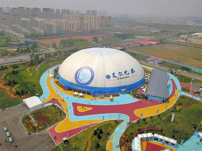 相對于傳統的樂園，氣膜游樂園的優勢